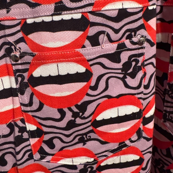 Fun lip pattern overalls new never worn no flaws at all size S - Picture 8 of 11